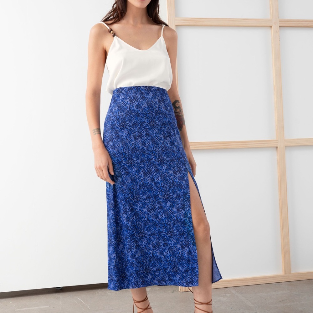 & Other Stories Side Slit Satin Leopard Skirt